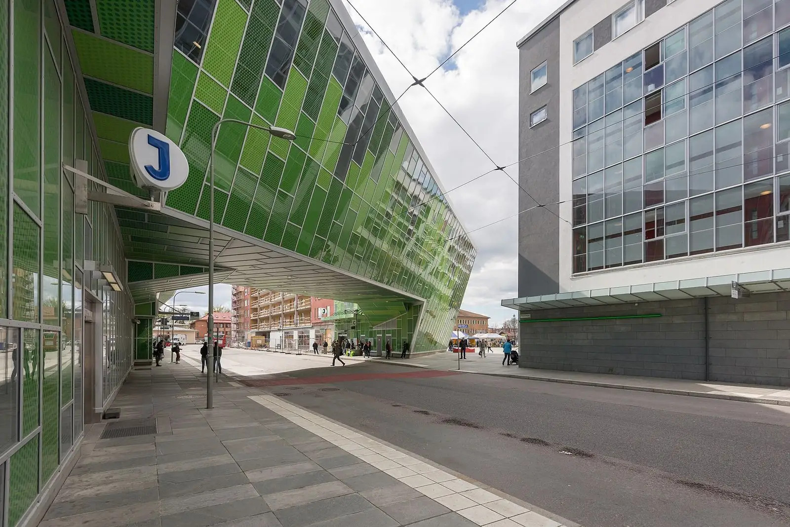 Älvsjö station