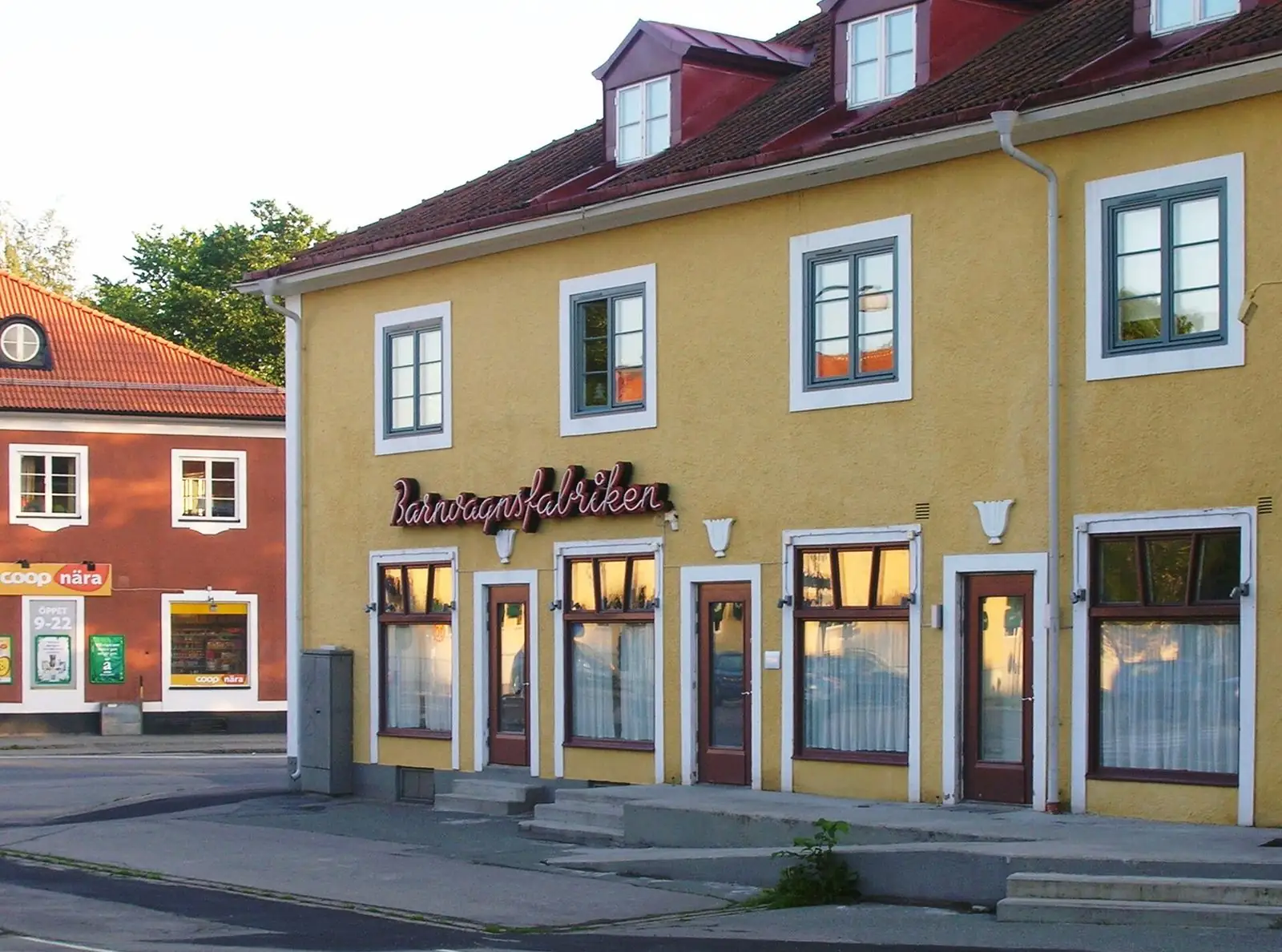 Gula hus i Enskededalen