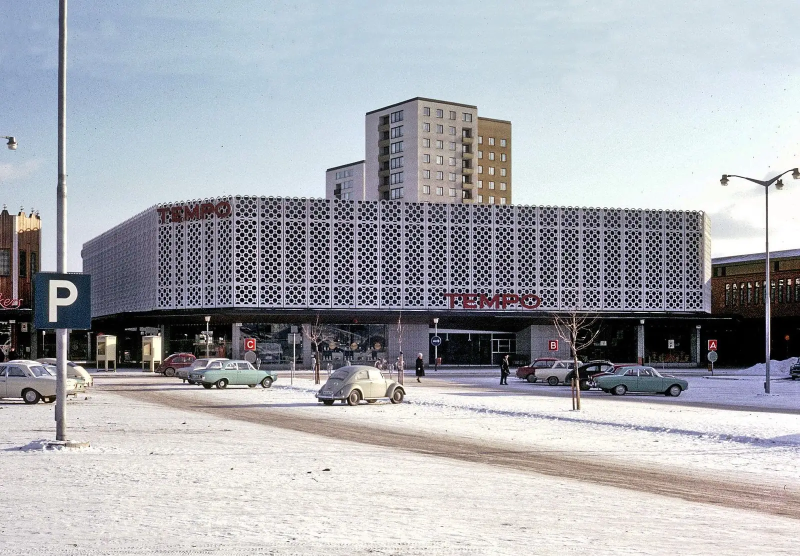 Farsta centrum med Tempovaruhuset 1965