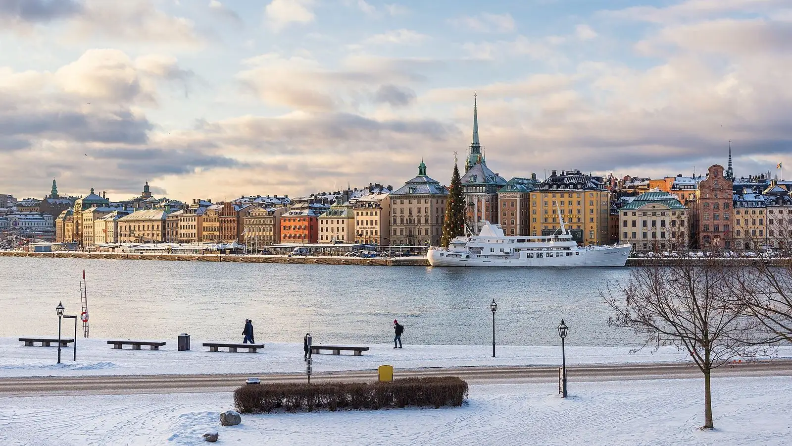 Gamla stan sedd från Skeppsholmen