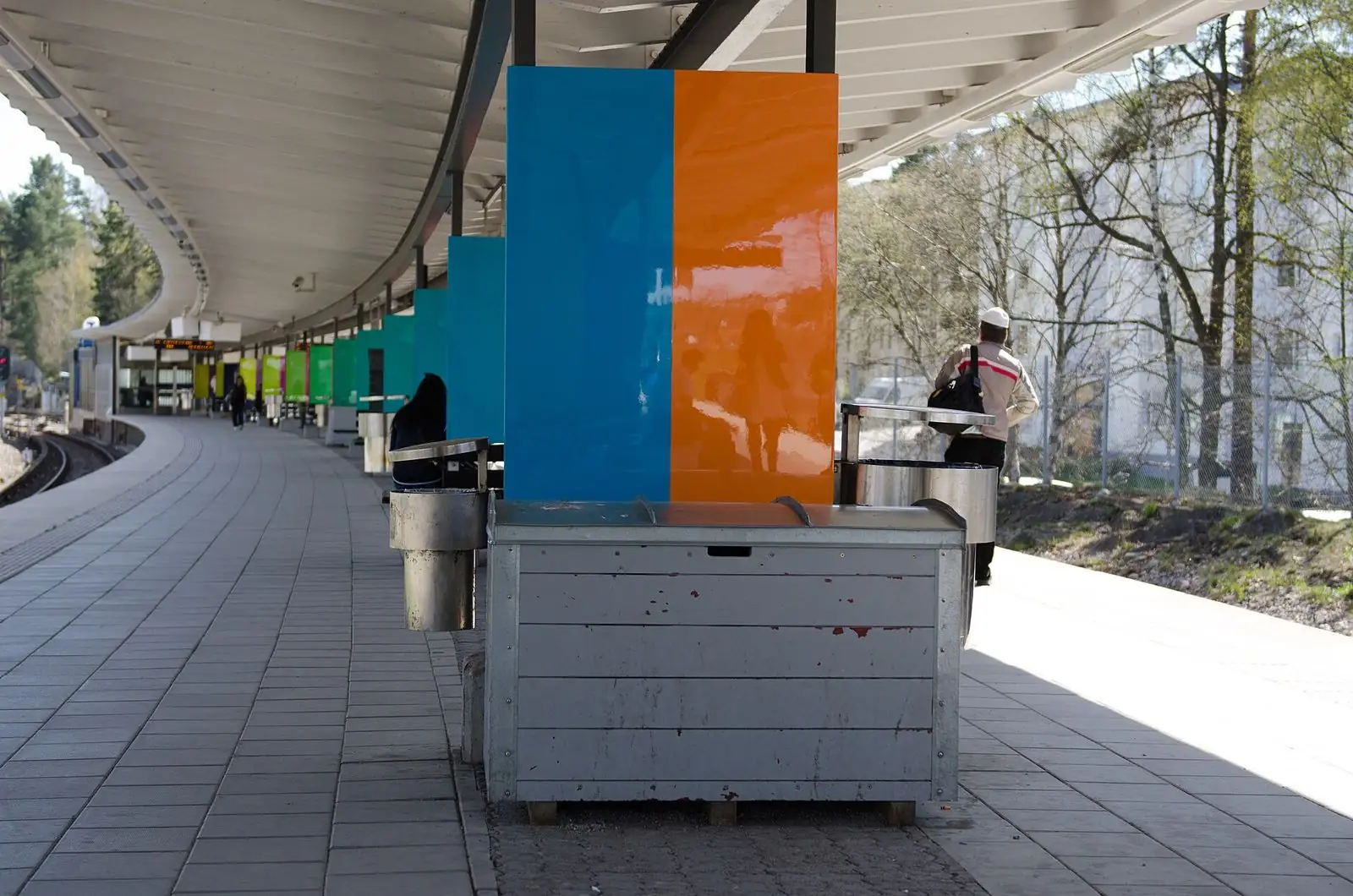 Perrongen på Hökarängens tunnelbanestation