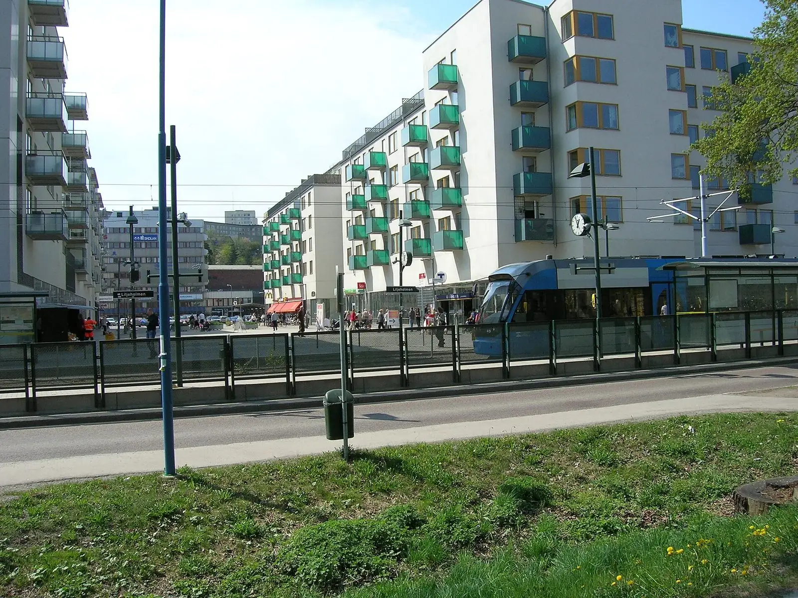Tvärbanan och bostäder i Liljeholmen