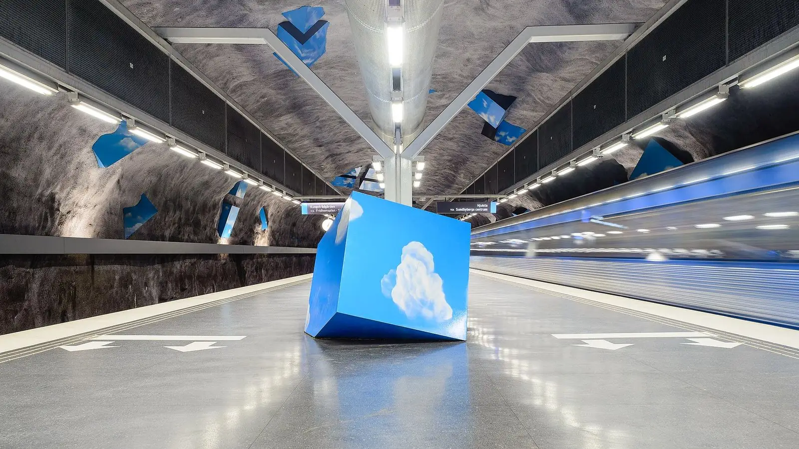 Solna strands tunnelbanestation