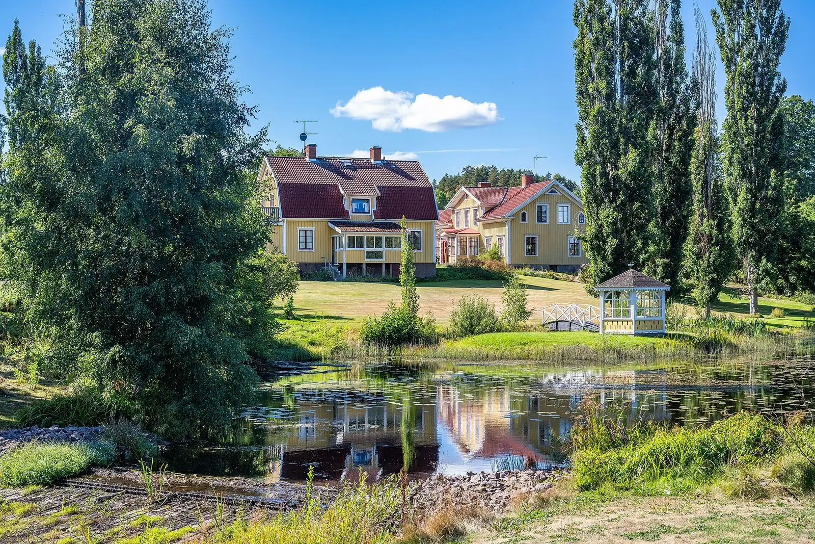 Hus vid Lillån i Fjättmunna
