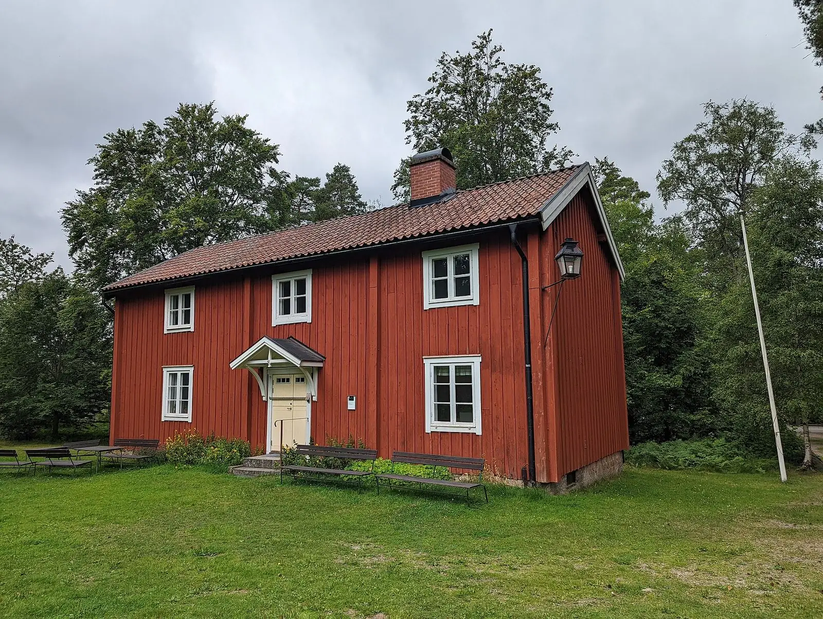 Rött trähus i Sävsjö