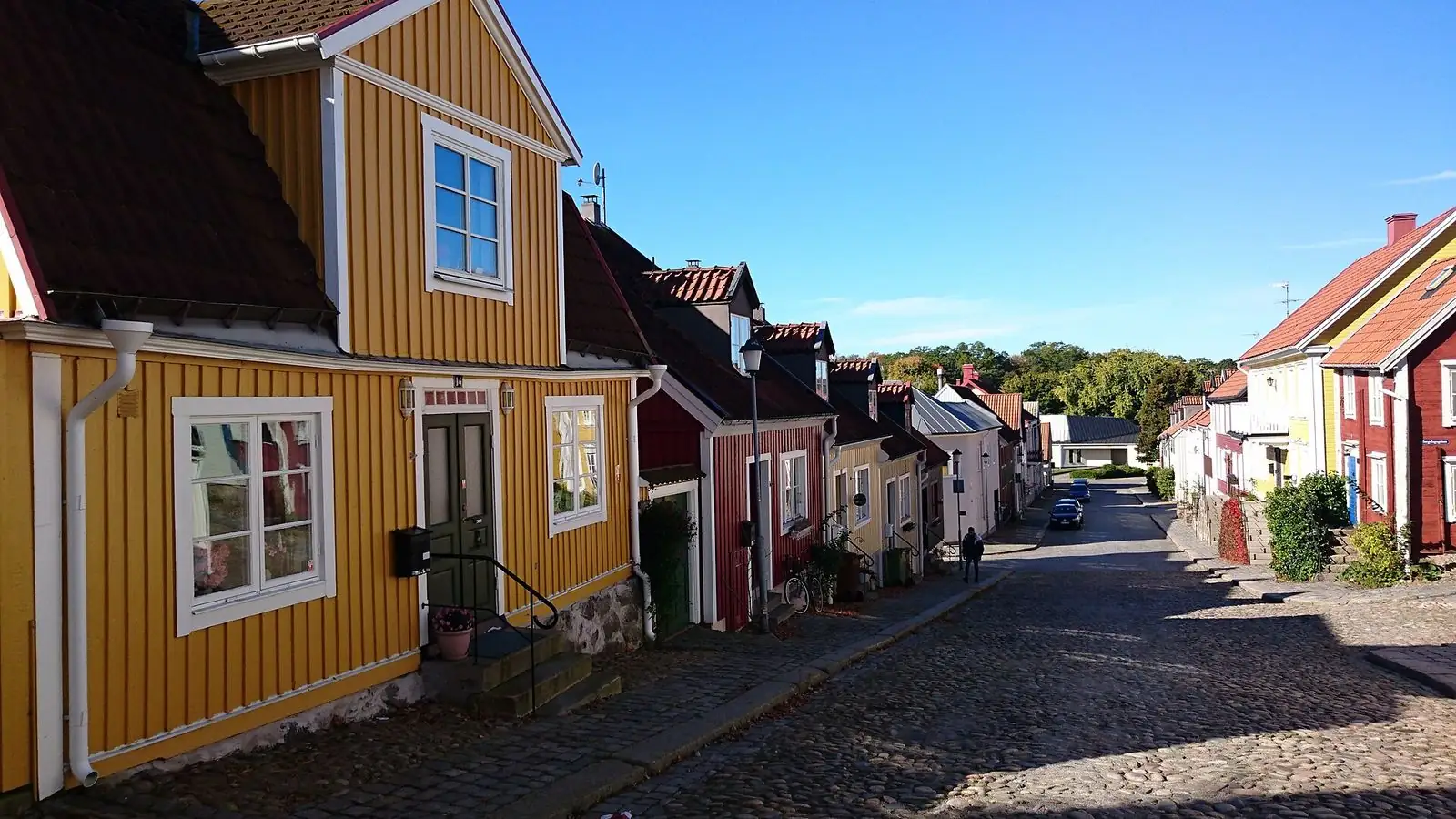 Trähus i stadsdelen Bergslagen i Ronneby