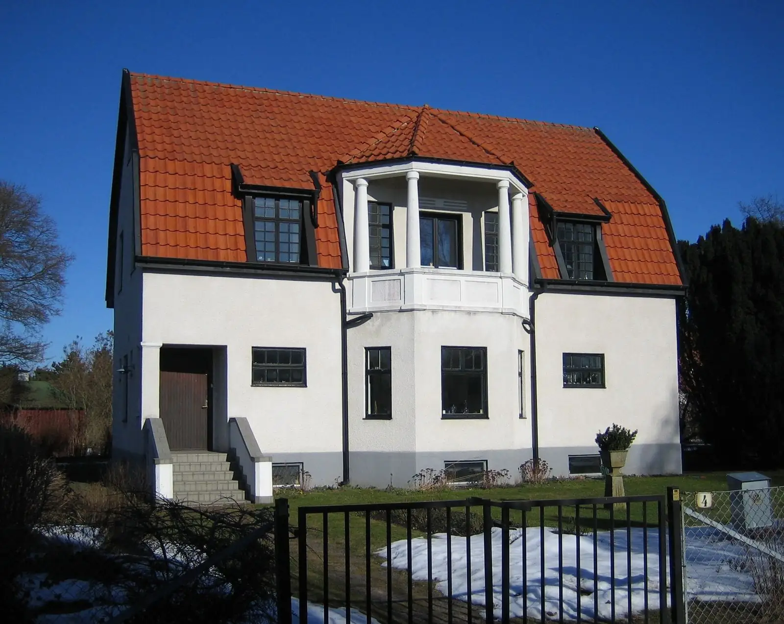 Villa i Nya Bellevue
