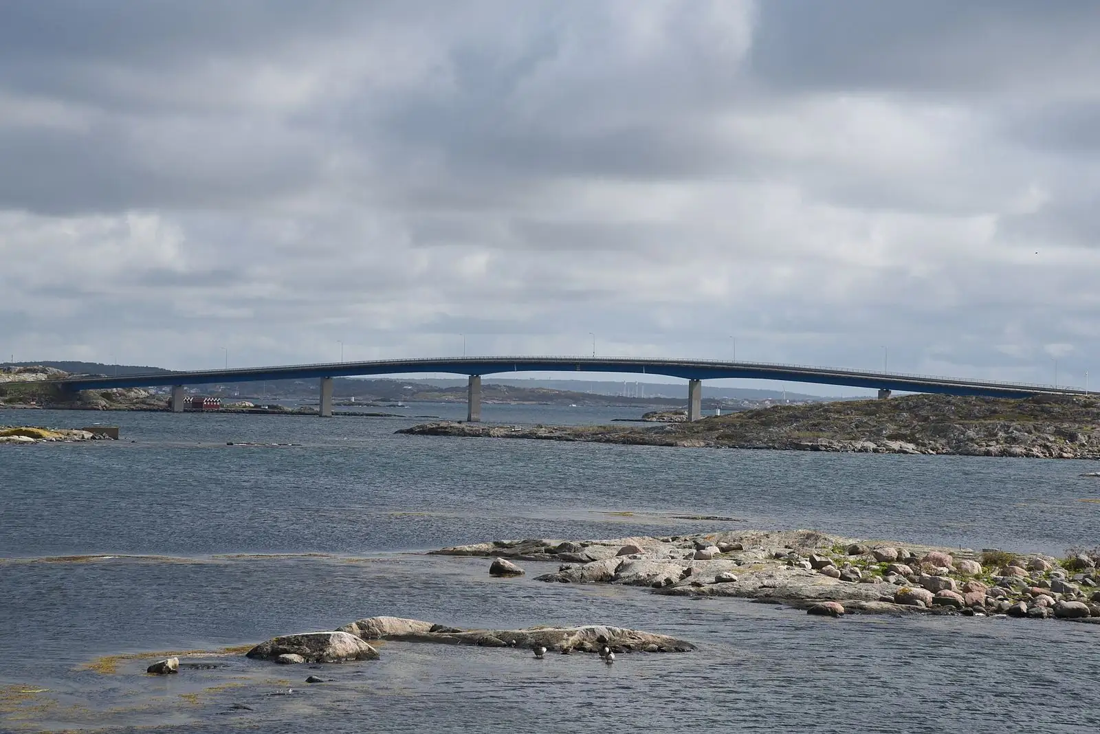 Bron mellan öarna