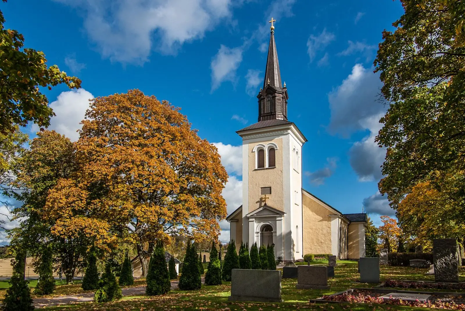 Kyrka i Tibro