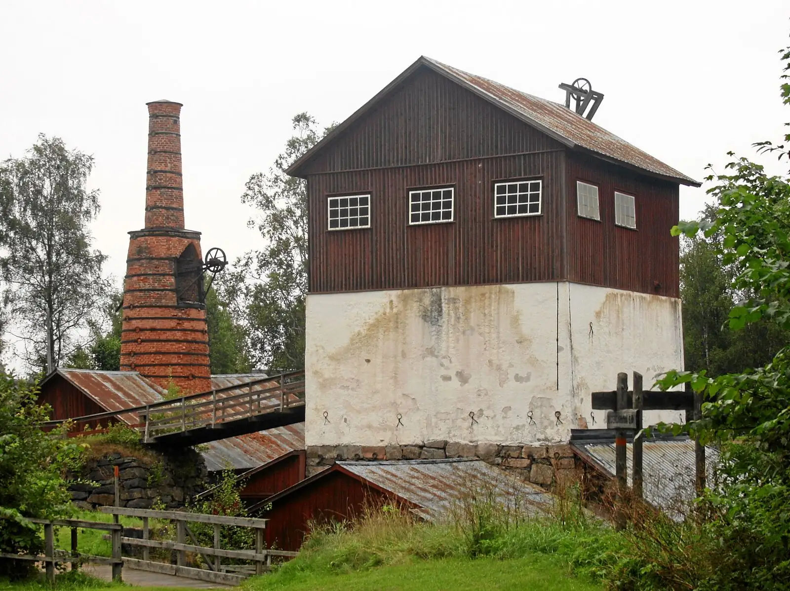 Gamla bergslagsbyggnader vid Filipstad