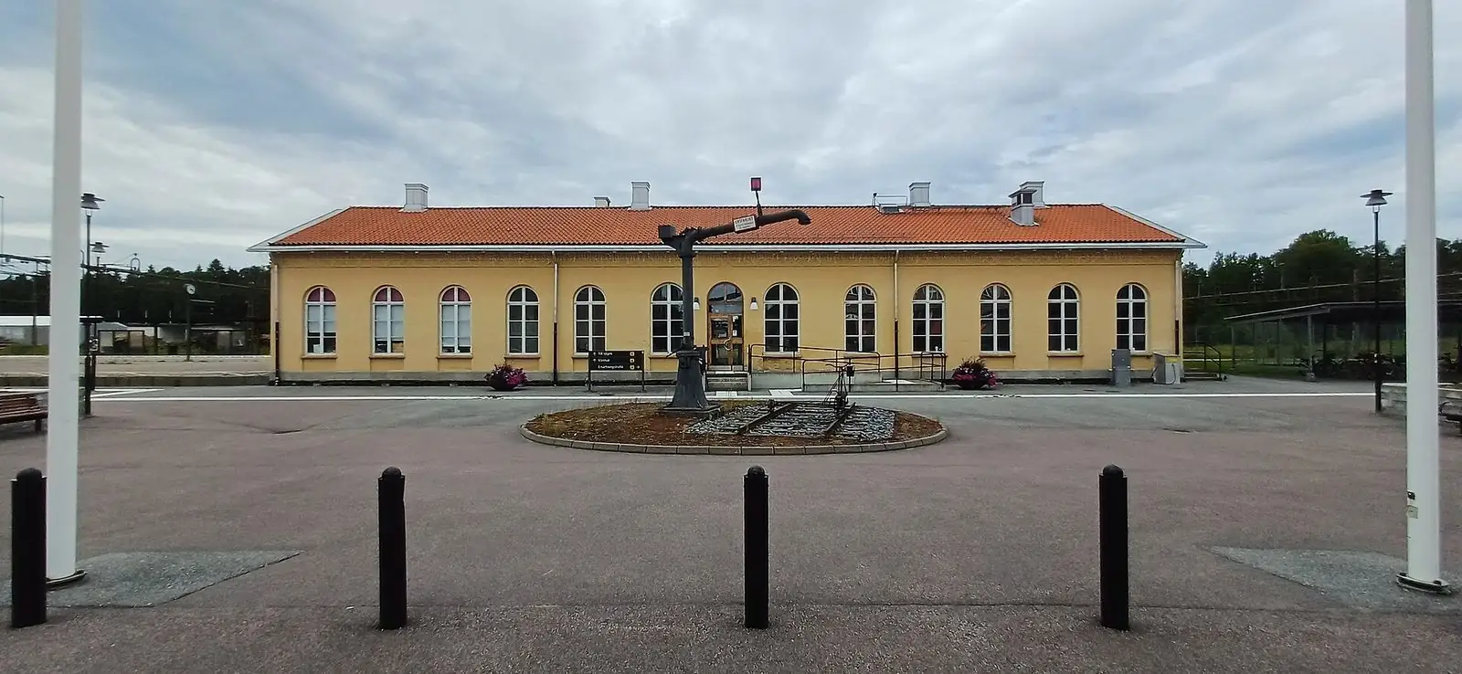 Laxå station