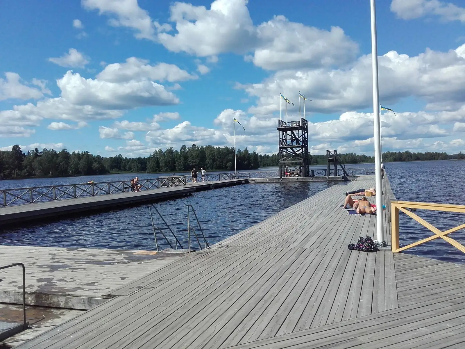 Kallbadhuset vid sjön i Sala
