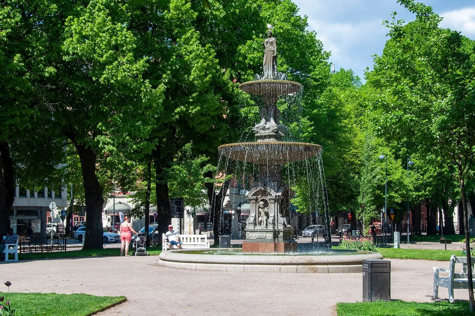 Fontän i parken i Gävle