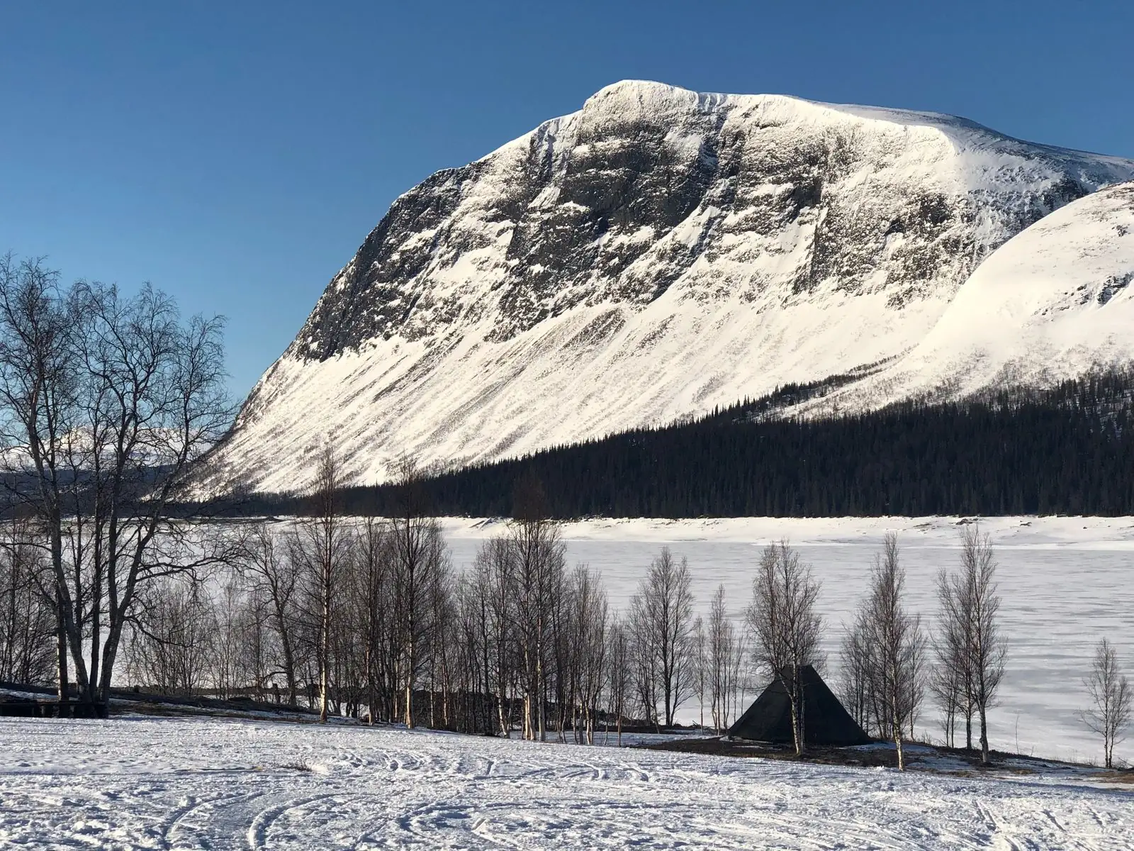 Borgahällan i vinterljus